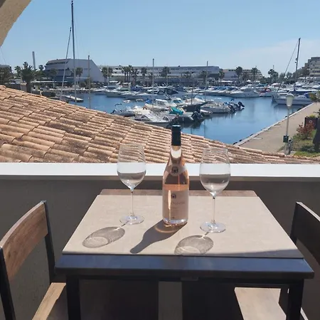 Dionysos Au Village Naturiste Apartamento
